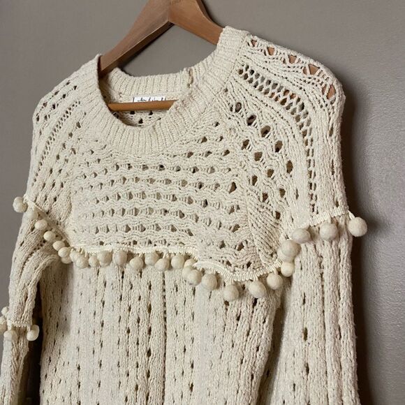 Willow & Clay Sweaters - WILLOW & CLAY open-knit Crochet 
 sweater cottage chic soft delicate sz S EUC